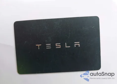 2022 Tesla Model Y Performance Dual Motor All-Wheel Drive from USA, damaged, VIN 7SAYGDEF1NF339915